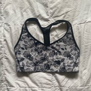 4 Sports Bras bundle